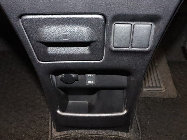 Toyota NOAH 2014-10 6587-12