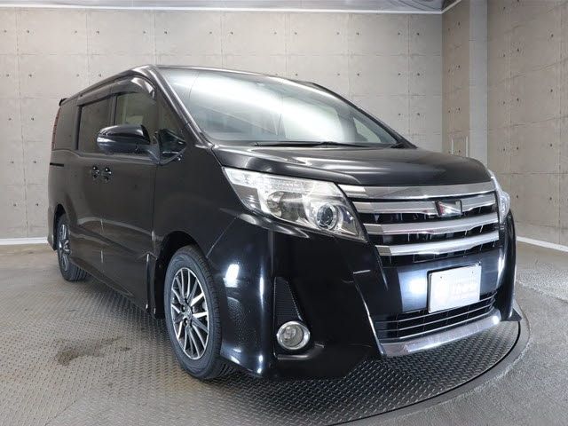 Toyota NOAH 2014-10 6587-20