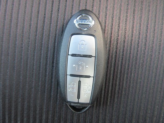 Nissan SERENA 2018-10 196734-16