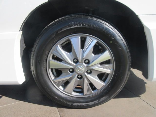 Nissan SERENA 2018-10 196734-10