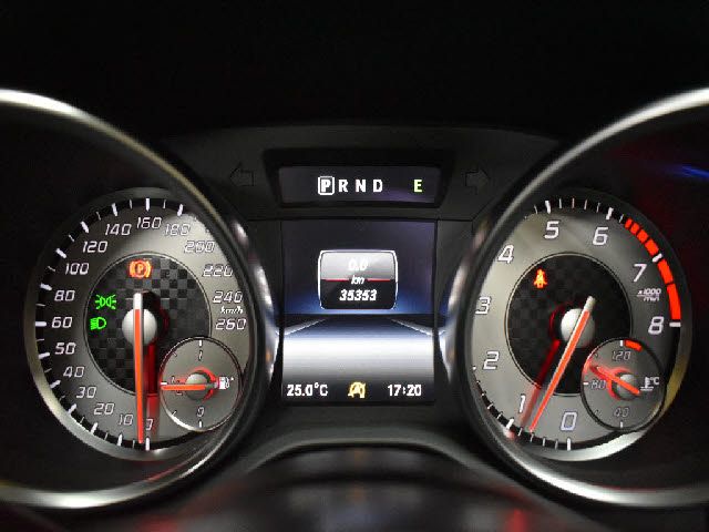 Mercedes Benz SLK 2015-08 16173-19