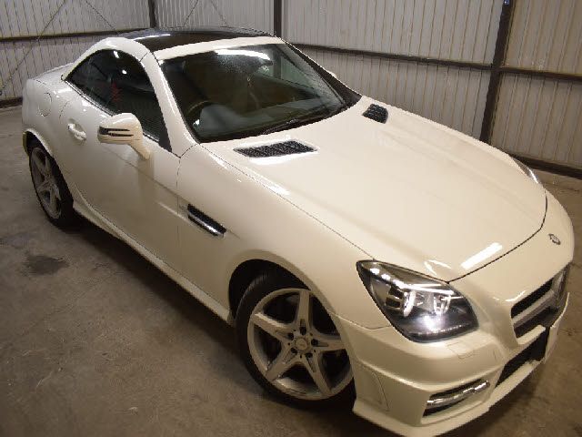 Mercedes Benz SLK 2015-08 16173-22
