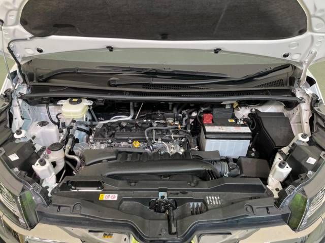 Toyota NOAH 2023-06 183796-18