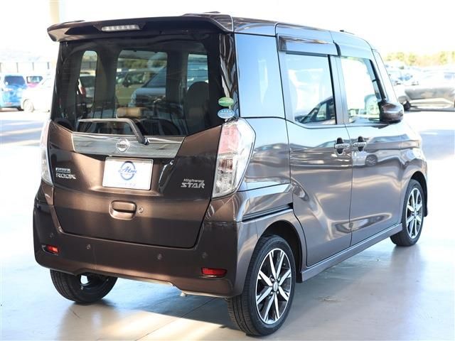 Nissan DAYZ ROOX 2018-09 15177-3