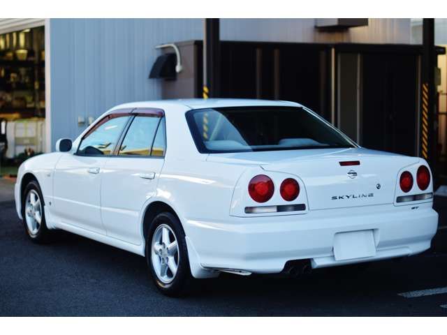 Nissan SKYLINE 2000-12 1032-2