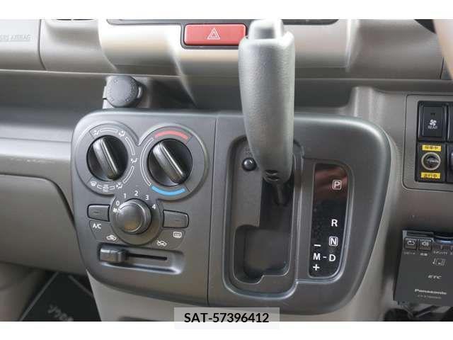 Suzuki EVERY 2017-06 217864-12