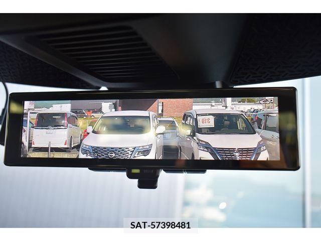 Nissan Ariya 2023-06 387398-7