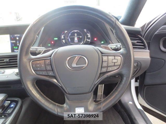 Lexus LS 2018-10 391880-4