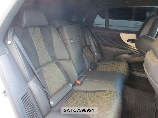 Lexus LS 2018-10 391880-15