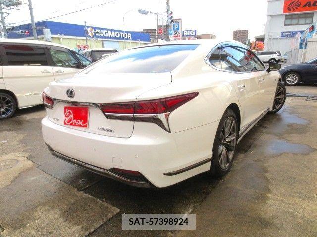Lexus LS 2018-10 391880-2
