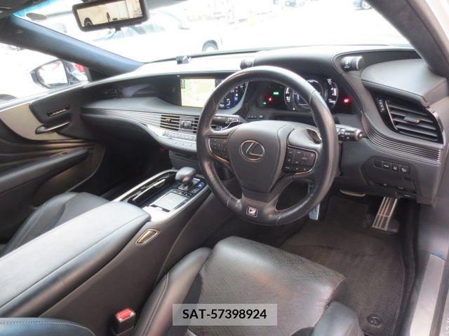 Lexus LS 2018-10 391880-1