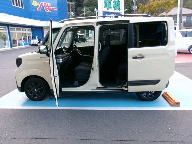 Suzuki SPACIA 2023-05 180736-6