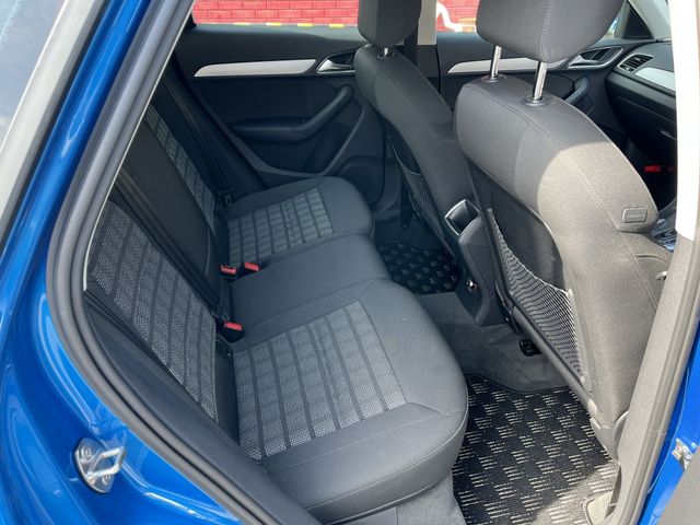 Audi Q3 2016-06 1272-7