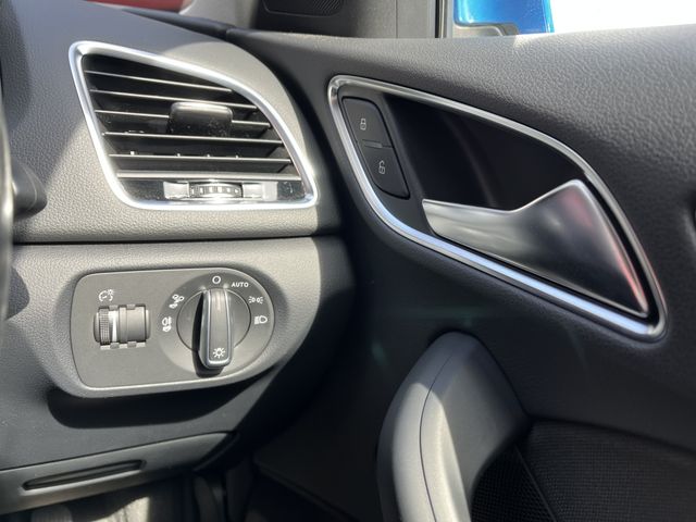 Audi Q3 2016-06 1272-13