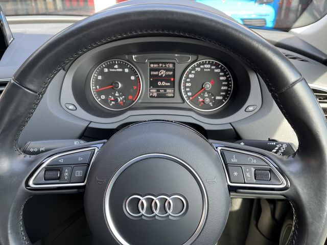 Audi Q3 2016-06 1272-11
