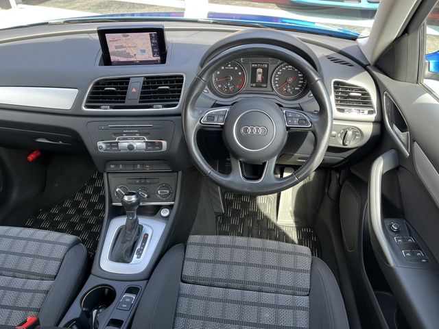 Audi Q3 2016-06 1272-1