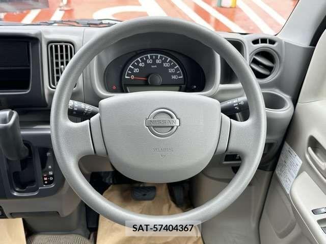 Nissan CLIPPER 2023-10 378607-8