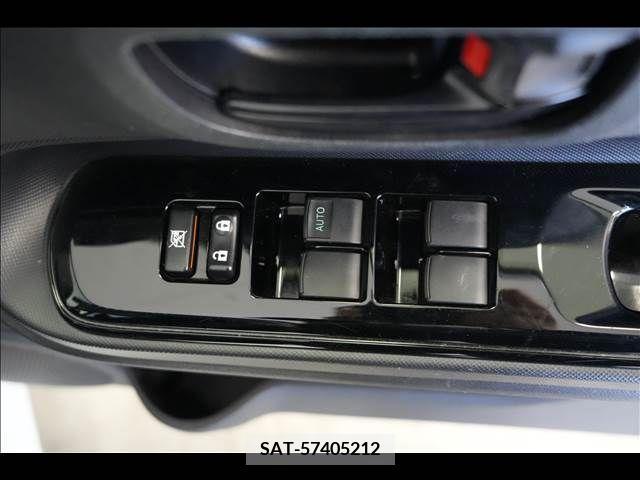 Toyota AQUA 2016-12 291901-13