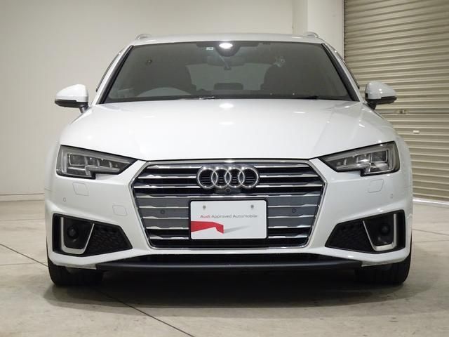 Audi A4 2019-08 13980-2