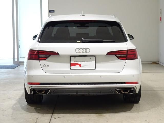 Audi A4 2019-08 13980-3