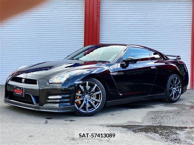 Nissan GT-R 2011-12 272080-1