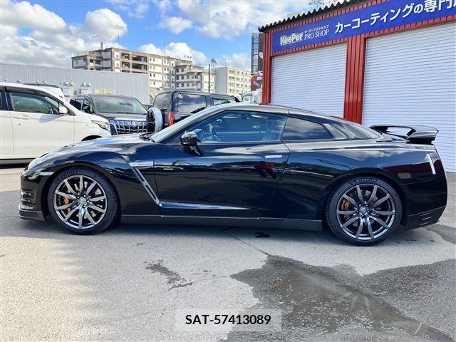 Nissan GT-R 2011-12 272080-3