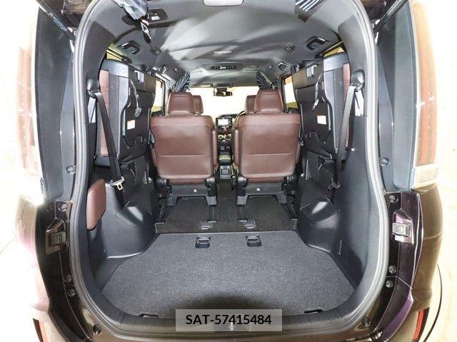 Toyota ESQUIRE 2018-07 236517-8