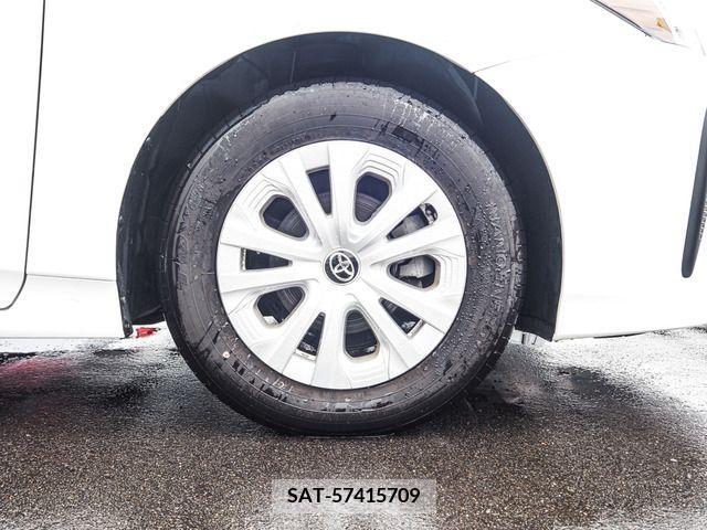 Toyota PRIUS 2021-06 322472-11