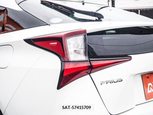 Toyota PRIUS 2021-06 322472-15