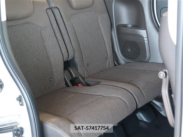 Honda N BOX 2021-06 210346-13