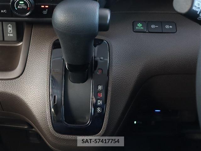 Honda N BOX 2021-06 210346-8