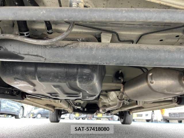 Suzuki SPACIA 2017-11 287602-18