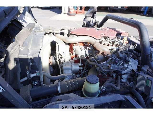 Hino DUTRO 2015-11 208437-14