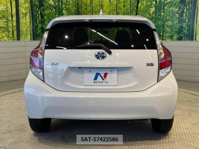 Toyota AQUA 2015-12 260399-15