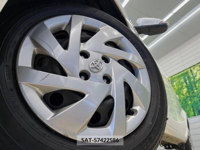 Toyota AQUA 2015-12 260399-13