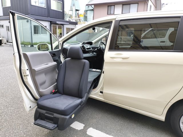 Honda FREED 2009-04 184134-6