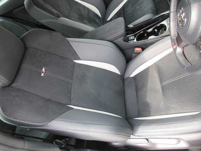 Toyota PRIUS PHV 2021-06 6932-12