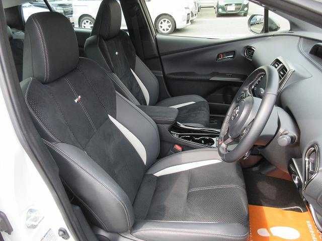 Toyota PRIUS PHV 2021-06 6932-11