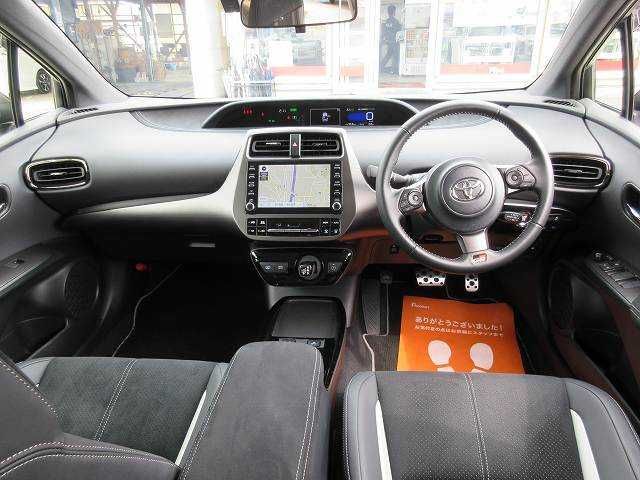 Toyota PRIUS PHV 2021-06 6932-1