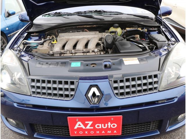 Renault LUTECIA 2003-08 739-18
