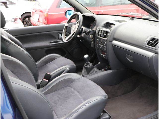 Renault LUTECIA 2003-08 739-10