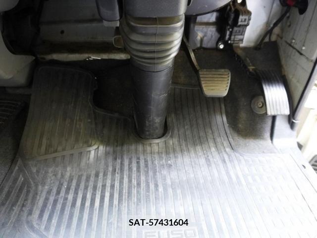Mitsubishi CANTER 2017-09 357540-23
