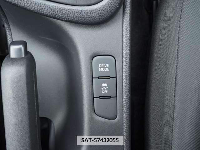 Toyota YARIS 2023-02 373211-18