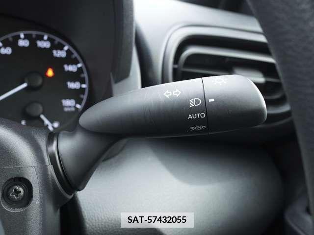 Toyota YARIS 2023-02 373211-15