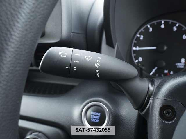 Toyota YARIS 2023-02 373211-14
