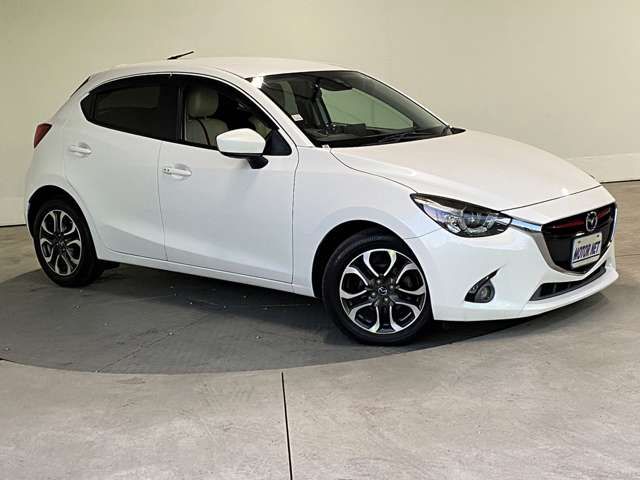 Mazda DEMIO 2015-06 16953-7
