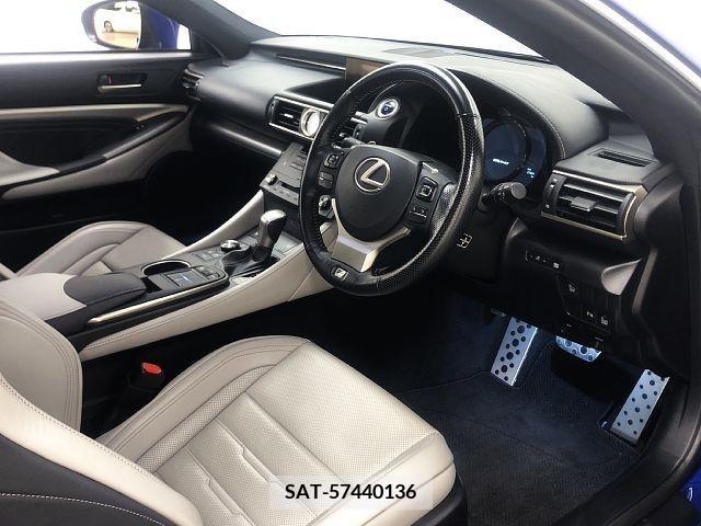 Lexus RC 2015-09 300054-1