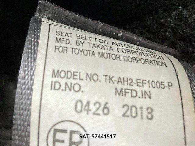 Toyota COROLLA AXIO 2013-06 264595-11
