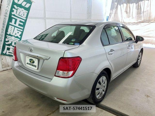 Toyota COROLLA AXIO 2013-06 264595-1