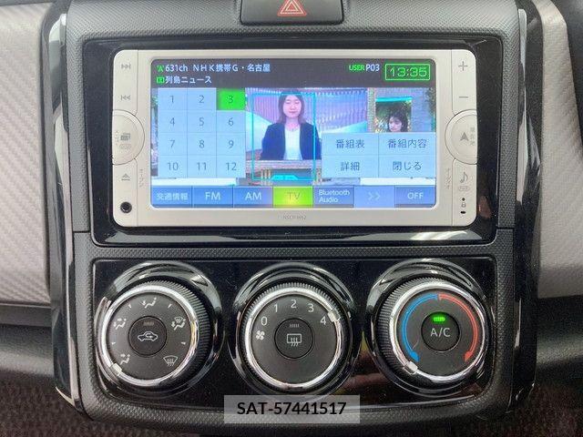 Toyota COROLLA AXIO 2013-06 264595-15